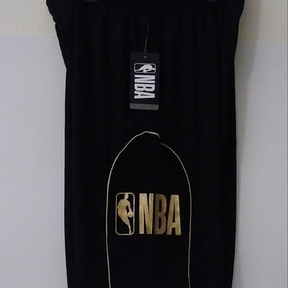 SOLD SOLD SOLD SOLD NBA Black w/Gold Logo Medium Short with 2 pockets - Picture 4 of 16